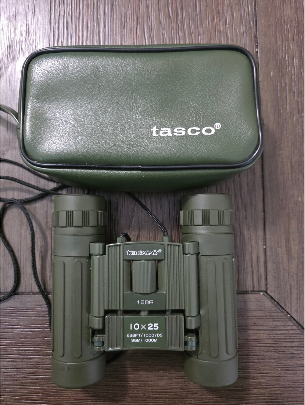Tasco 10x25 Compact Binoculars with Carrying Case